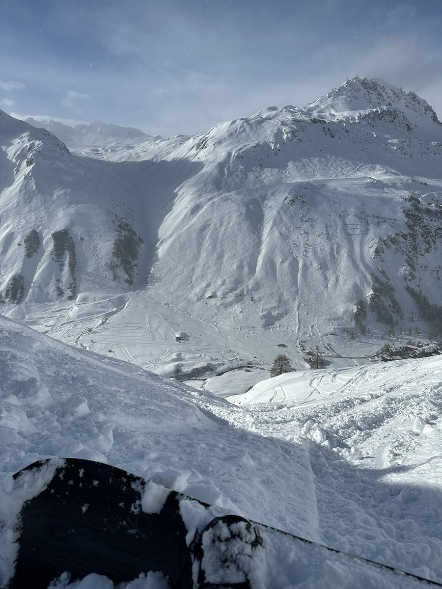 Such an amazing time last week at <a href="/ABCWIN/">gertrude</a> Val D’Isere! It was great to reconnect and ski/snowboard with good friends, learn about exciting innovations, and present our #AI empowered #stroke recognition technology in front of the leaders in our field!