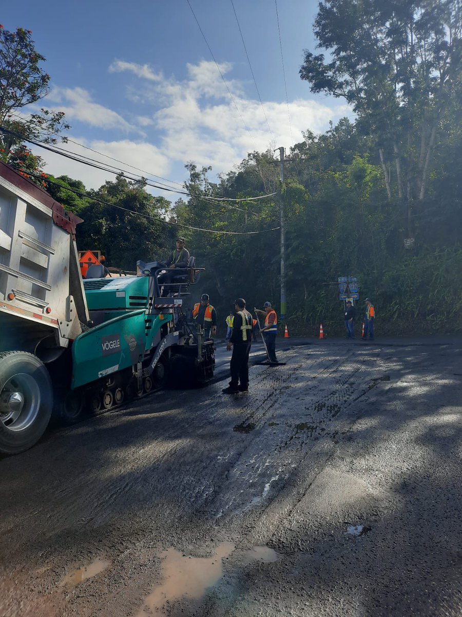 gabrielhr51's tweet photo. Continuan los trabajos de asfalto en la Carretera PR-483 en el barrio Piedra Gorda.
#ProyectoCallesSeguras https://t.co/GuPRT8hFMd