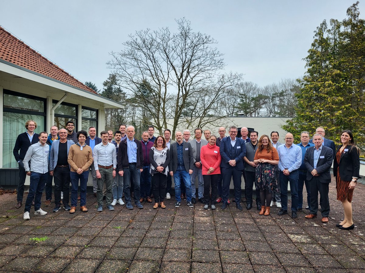 Start-up meeting of the MIST consortium: Mitigation strategies for airborne infection control. NWO Perspective (@NWO_TTW) program on #ventilation and #aerosols with a collaborative effort from fluid dynamics, physics, engineering, medicine, molecular biology, and 28 companies.