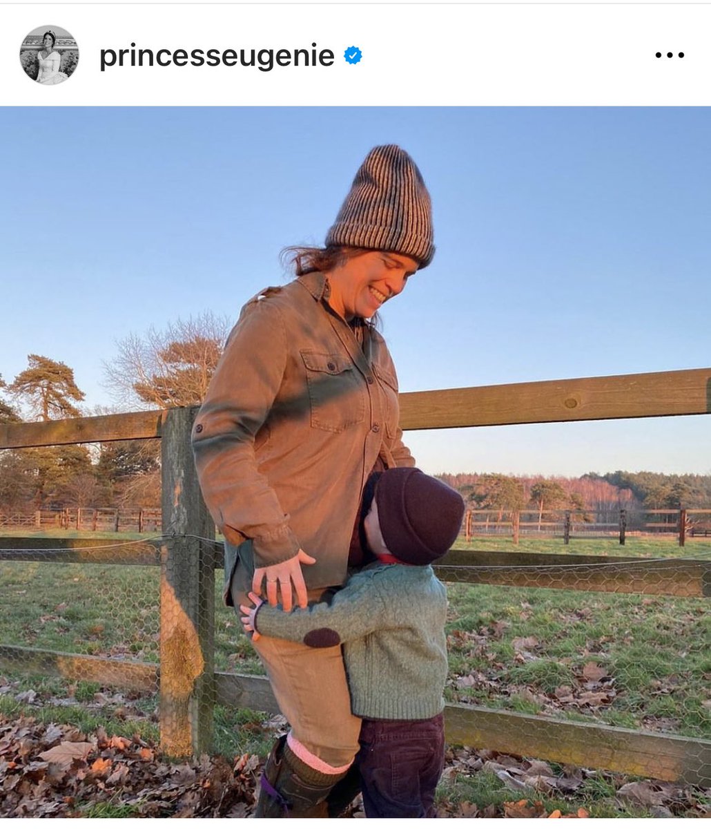 Congratulations to HRH Princess Eugenie and her husband Jack Brooksbank on the exciting news of the announcement that they’re expecting their second child @RoyalFamily. 📸 from HRH’s @instagram account. #RoyalFamily #PrincessEugenie #RoyalBaby #HRH