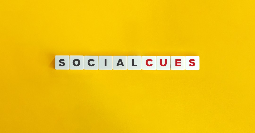 Deborah_Boswell's tweet photo. Social cues: do you need a tune-up? Do you notice team members inching away from you? You could be in their personal space or talking too loudly. Reading social cues makes you a better business communicator. #deborahboswell #socialcues https://t.co/NUQrG46G66
