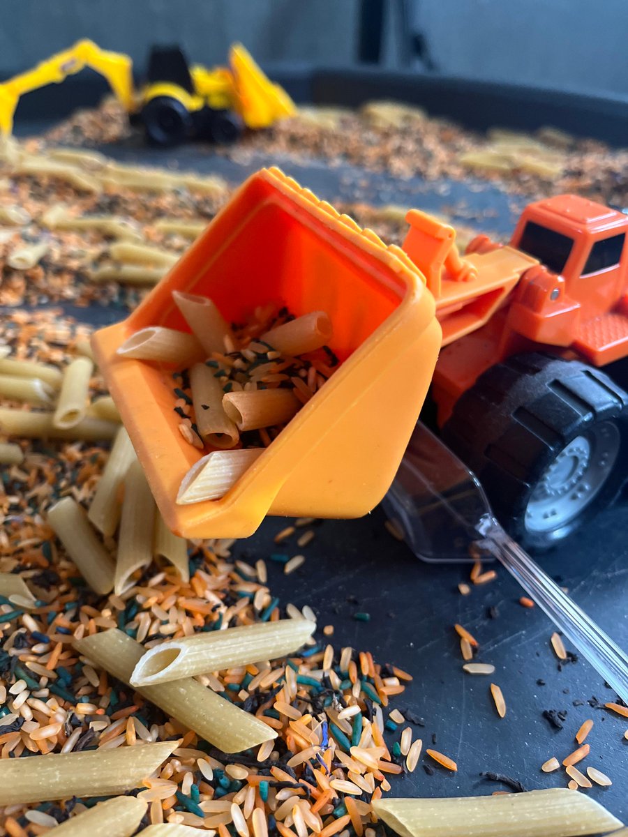 FreshGroundSE9's tweet photo. At Messy play on Wednesday (10-11:30) we have sand, soapy foam, sticking hair art, ricey pasta digger land and some sensory play for the little ones. Only £2.50 (£1.50 for extra children) - no booking necessary. See you there! https://t.co/xRZPt1qYQE