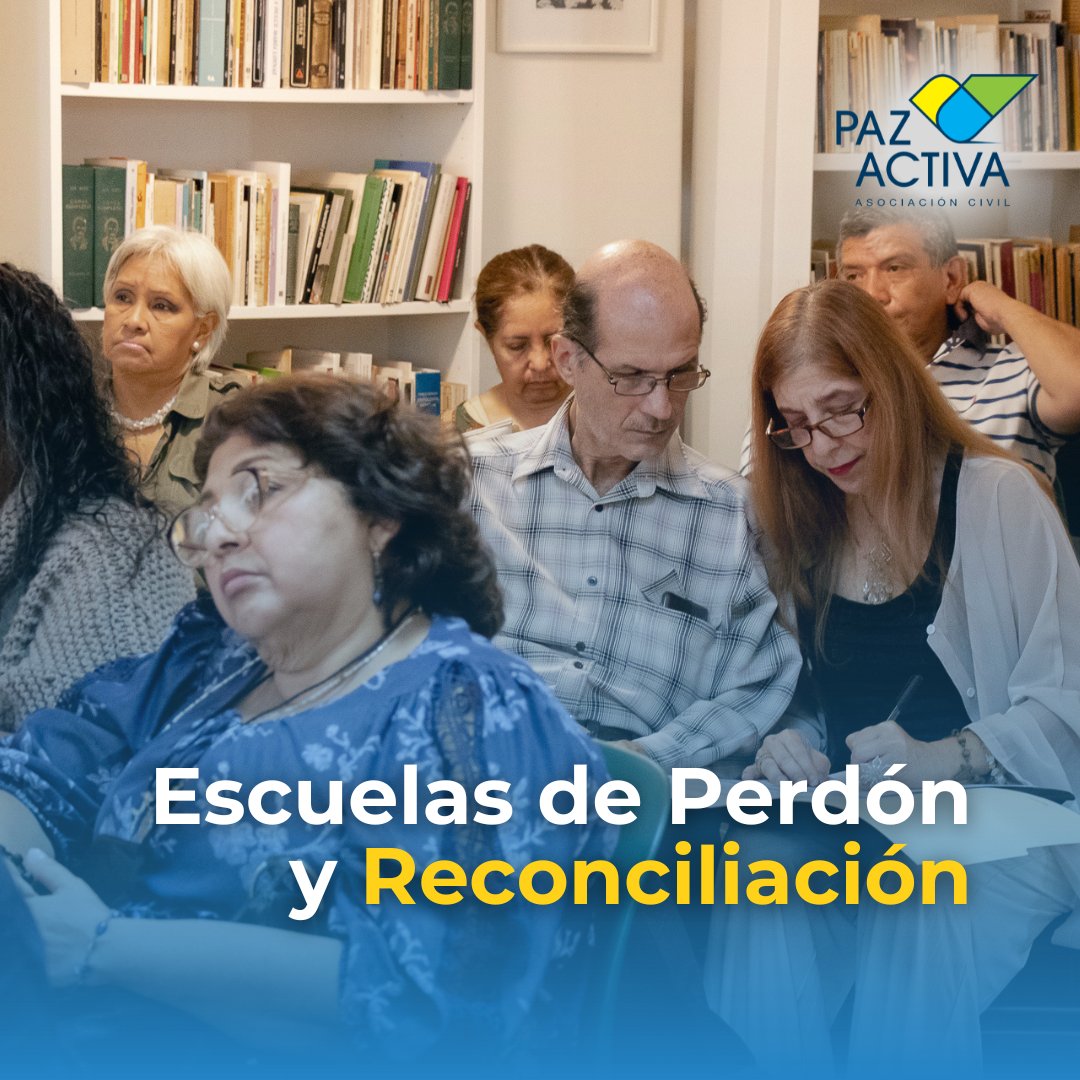 PazActiva's tweet photo. Continuando las actividades de la iniciativa de #JusticiaTransicional. Ya puedes postularte a los programas: Diplomado en Democracia, Justicia transicional y DDHH; Diplomado sobre la CPI, Escuelas de perdón y reconciliación. 
Accede a través del link: https://t.co/14hK0uNRi3 https://t.co/ogISHuXL1K