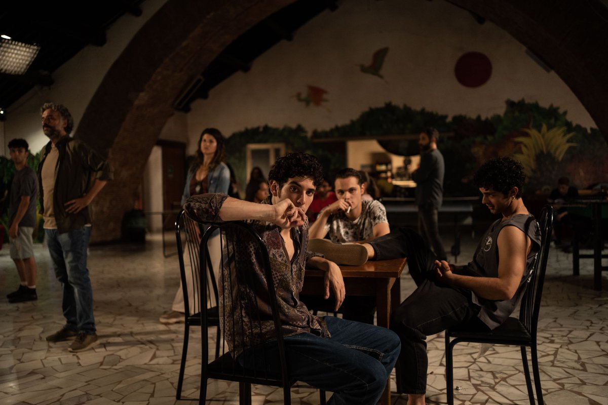 APAudiovisivi's tweet photo. 📺 La terza stagione di “#MareFuori“ sbarca su @RaiDue in prima serata a partire dal 15 febbraio!
La #serie è una coproduzione #RaiFiction – #Picomedia.
#APA
👉https://t.co/jQj78Qnb4T
Ph Sabrina Cirillo https://t.co/ORd7pf5PBX