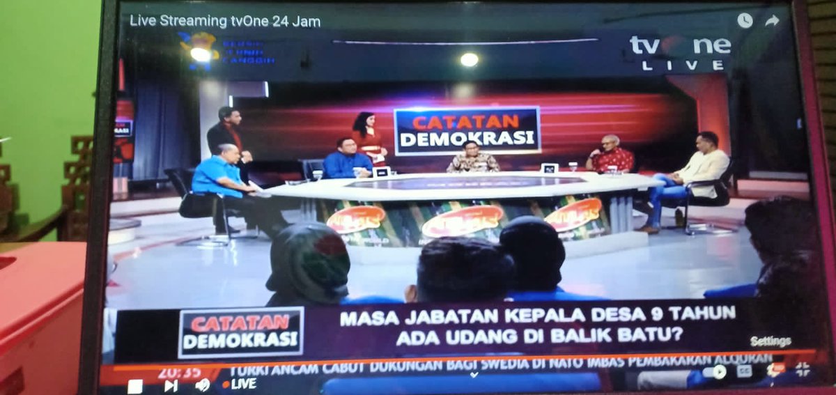 Dukung Menteri Desa
<a href="/jokowi/">Joko Widodo</a> 
<a href="/halimiskandarnu/">ABDUL HALIM ISKANDAR</a>
@Kemendespdtt
<a href="/malik_haramain/">malikharamain</a>
<a href="/imansyukri/">Iman Sukri</a>
<a href="/taufikmadjid71/">IG : taufik.madjid</a>
@yusradaridesa 
<a href="/azzameldzikrie/">#SantriIndonesia</a> 
<a href="/tppkemendes/">TPP KEMENDES</a>
<a href="/tppi_p3mdbkl/">tppi P3MD BENGKULU</a>