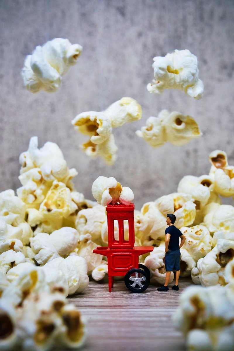 hardiandika's tweet image. Uppsss…sorry 🫣
.
#popcorn #popcornedition #popcornmachine #explode #miniatures #miniature #photography #photooftheday #photographer #Cinema #bioskop #cinemaloversday #corn #BUTTER #Sinema #Caramel #snack #snacktime