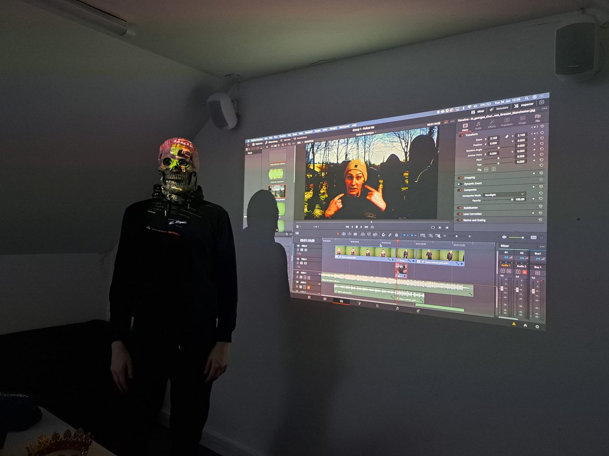 shmuORG's tweet photo. Our Engage course had an awesome morning using the green screen to create their music video! It's looking and sounding great! @CashBackScot #Engage #moretoshmu #communityfilm #communitymedia #communityspirit #communityfirst #communitymatters #community https://t.co/oR81nkf7DL