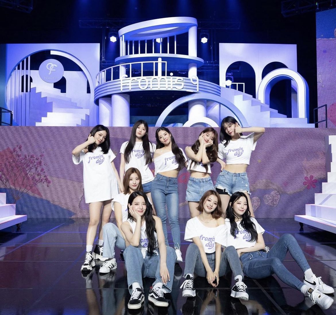 fromis_22's tweet photo. 5周年おめでとう♡これからもずっと幸せでいられますように💞 https://t.co/JjKrOmh7fV