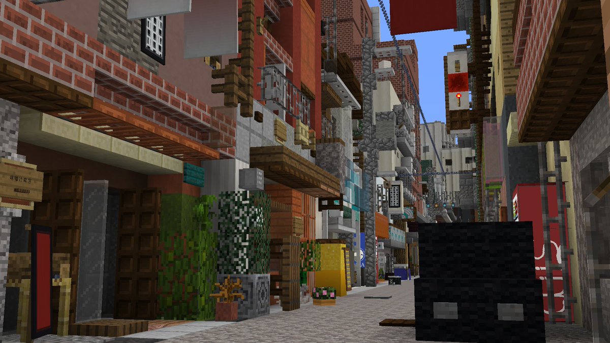 情報量の多いゴチャゴチャした裏路地が一番すきなんよ