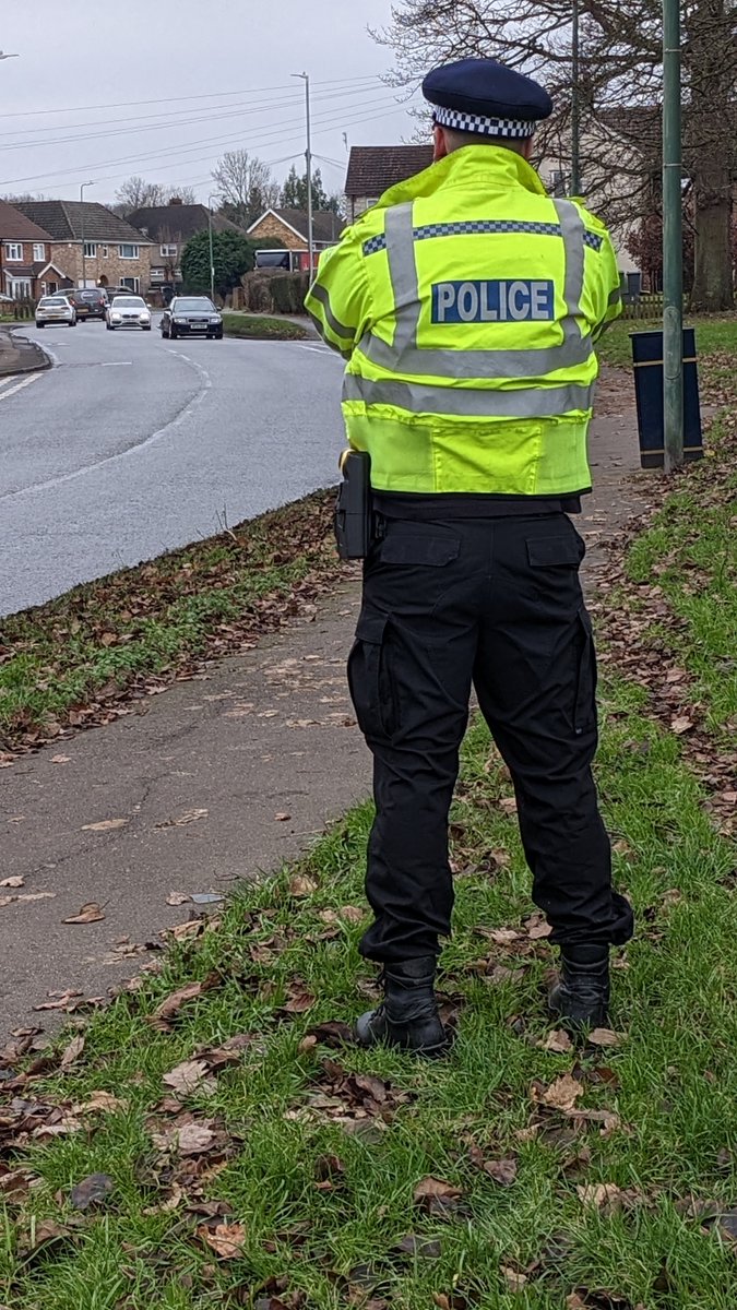 KentPoliceMaid's tweet photo. #MaidstoneTaskForce has conducted speed checks throughout Maidstone today as part of #NeighbourhoodPolicingWeek. We conducted checks at key locations throughout the town; issuing traffic offence reports and offering words of advice to several drivers throughout the morning. https://t.co/y95EC4vJ3o