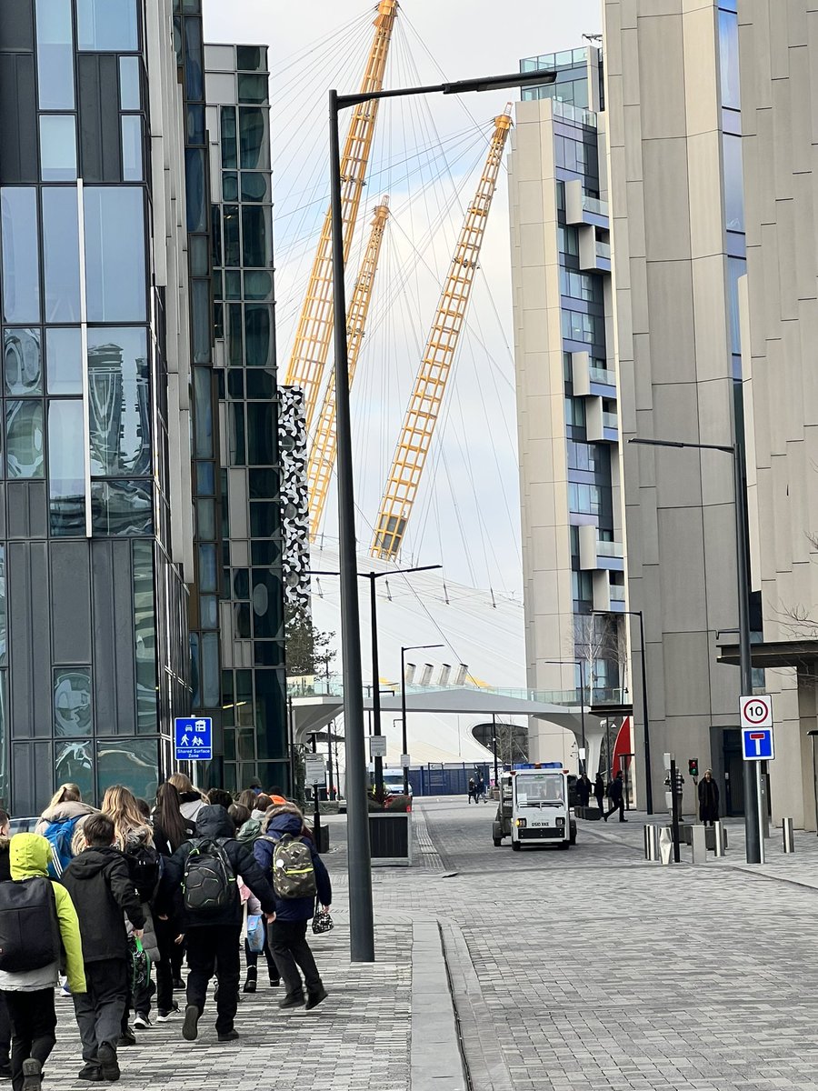 admirals_EMAT's tweet photo. Arrived at the O2. Year 6… so excited! 🎵 🎤 🎶 #youngvoices #O2 https://t.co/zA3mztRYLn
