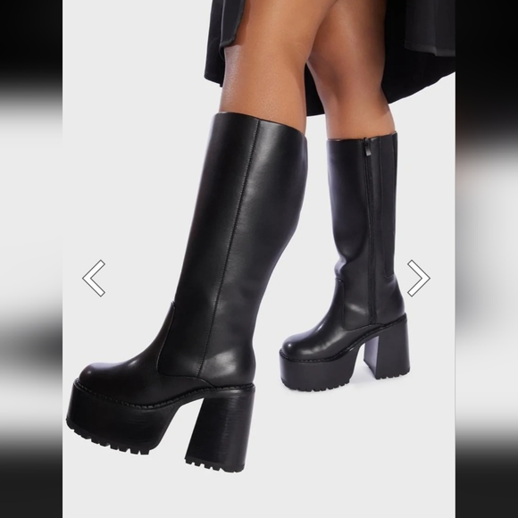 LilysShoes's tweet photo. So good I had to share! Check out all the items I'm loving on @Poshmarkapp from @one_kizz #poshmark #fashion #style #shopmycloset #dreampakr #machmach: https://t.co/LoTJ70CbT4 https://t.co/gI3BvQcYIS