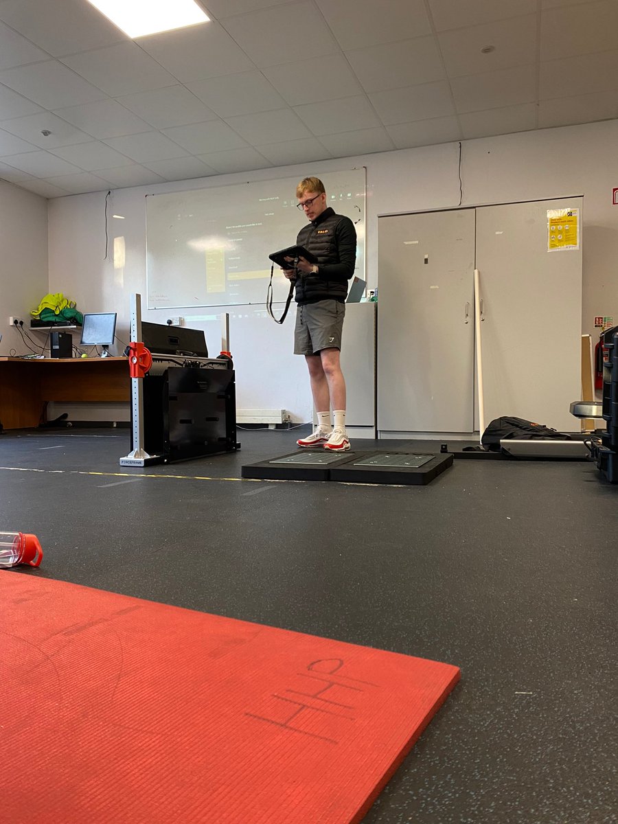 NiallDuffyAT's tweet photo. A bit of a change up in the running order last week!! 

 It was great to head back to @DCU to talk all things objective measurement and Musculoskeletal technology with the Final Year Athletic Therapy and Training students.  1/3 https://t.co/MelUvF4ozw