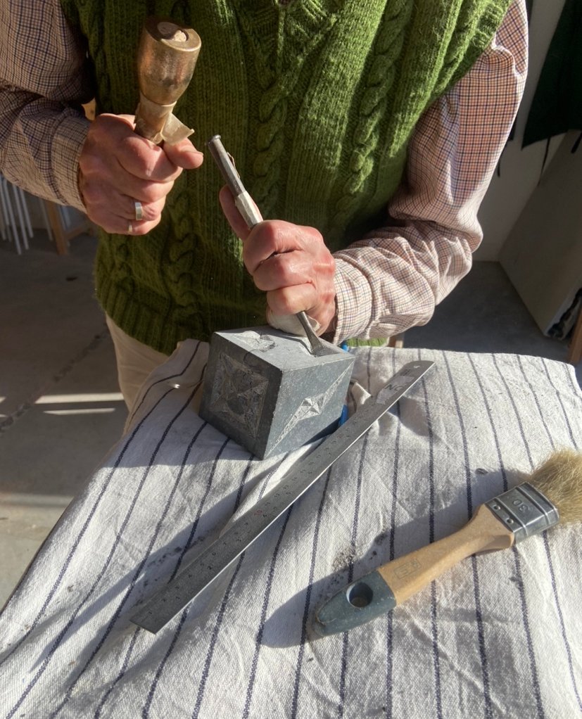 simone van olst tweet media