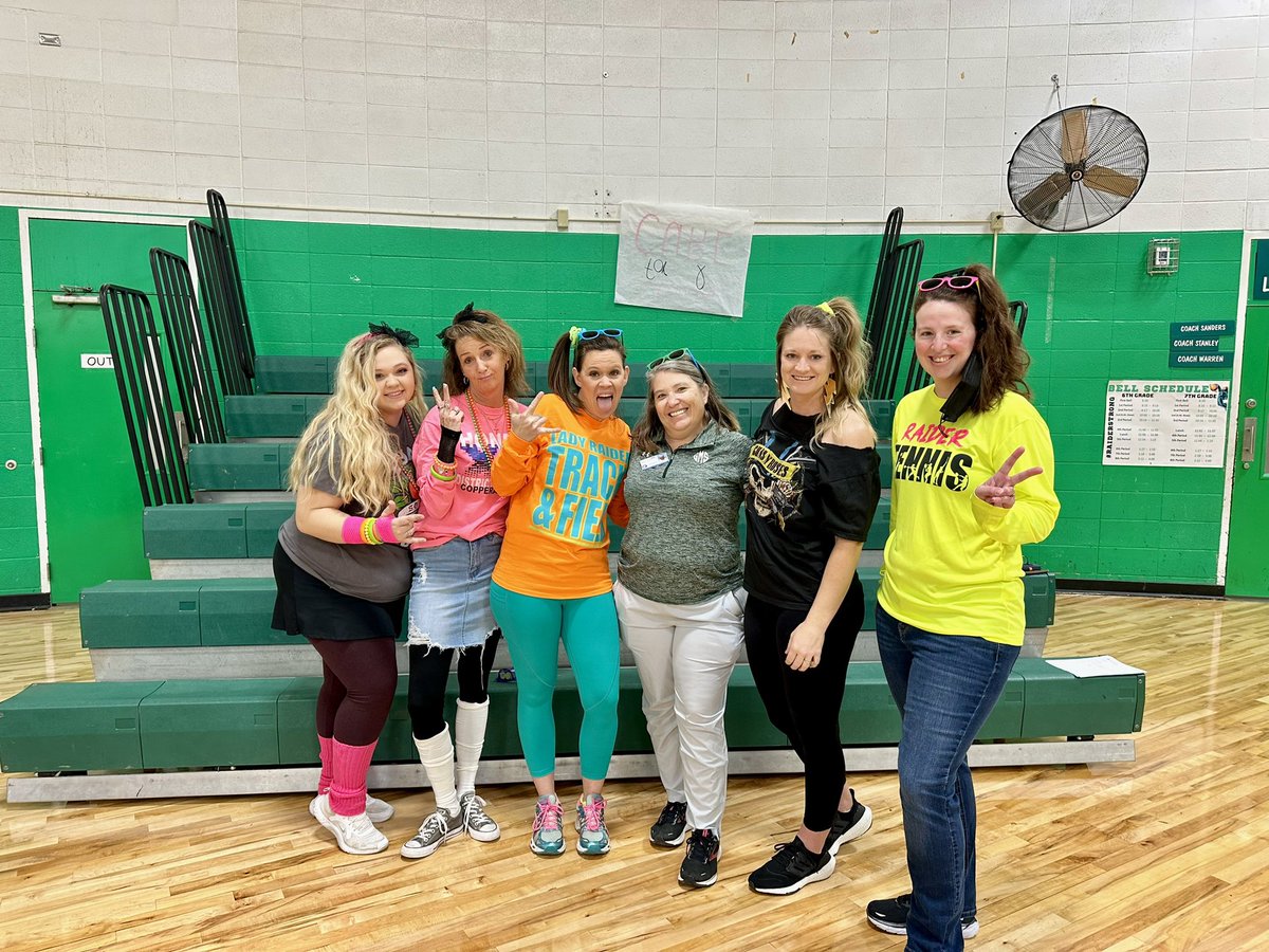 Totally Tubular Glenn MS Girl’s Coaches 
#80RockinDaysAtSAISD