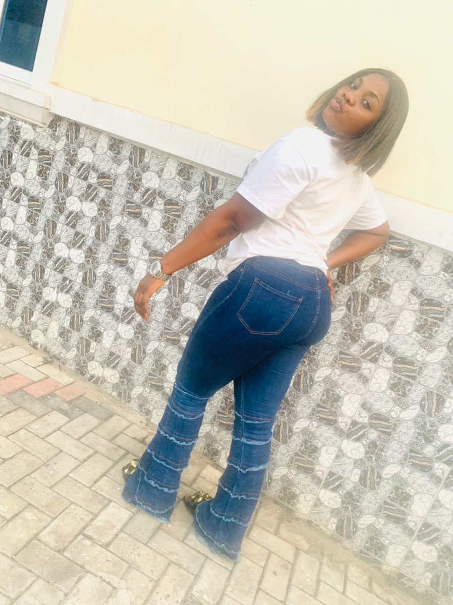 QueenLambo6's tweet photo. Happy new year to u all fam💥💥💥💥 https://t.co/ljNvjvHUM9