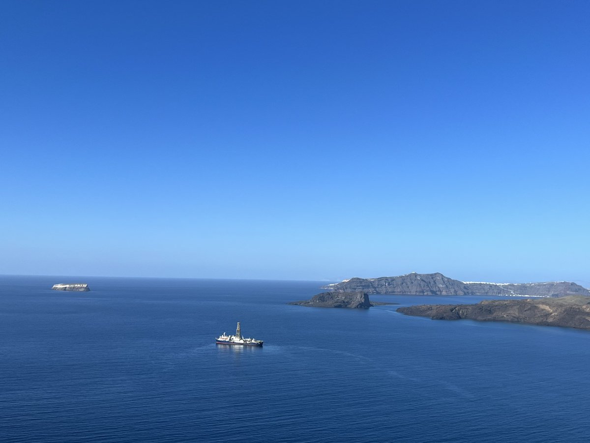 The JR, as seen from #Santorini! Thank you to our friends on the islands for these lovely pictures! 🇬🇷

#NSFFunded #lifeatsea #welovegreece