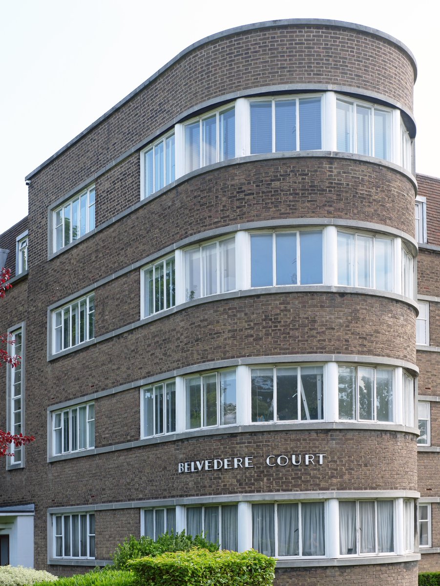 mod_in_metro's tweet photo. Belvedere Court, East Finchley

1938

Ernst Freud

https://t.co/VXGSpCNG3N https://t.co/ojncP2ZFAF