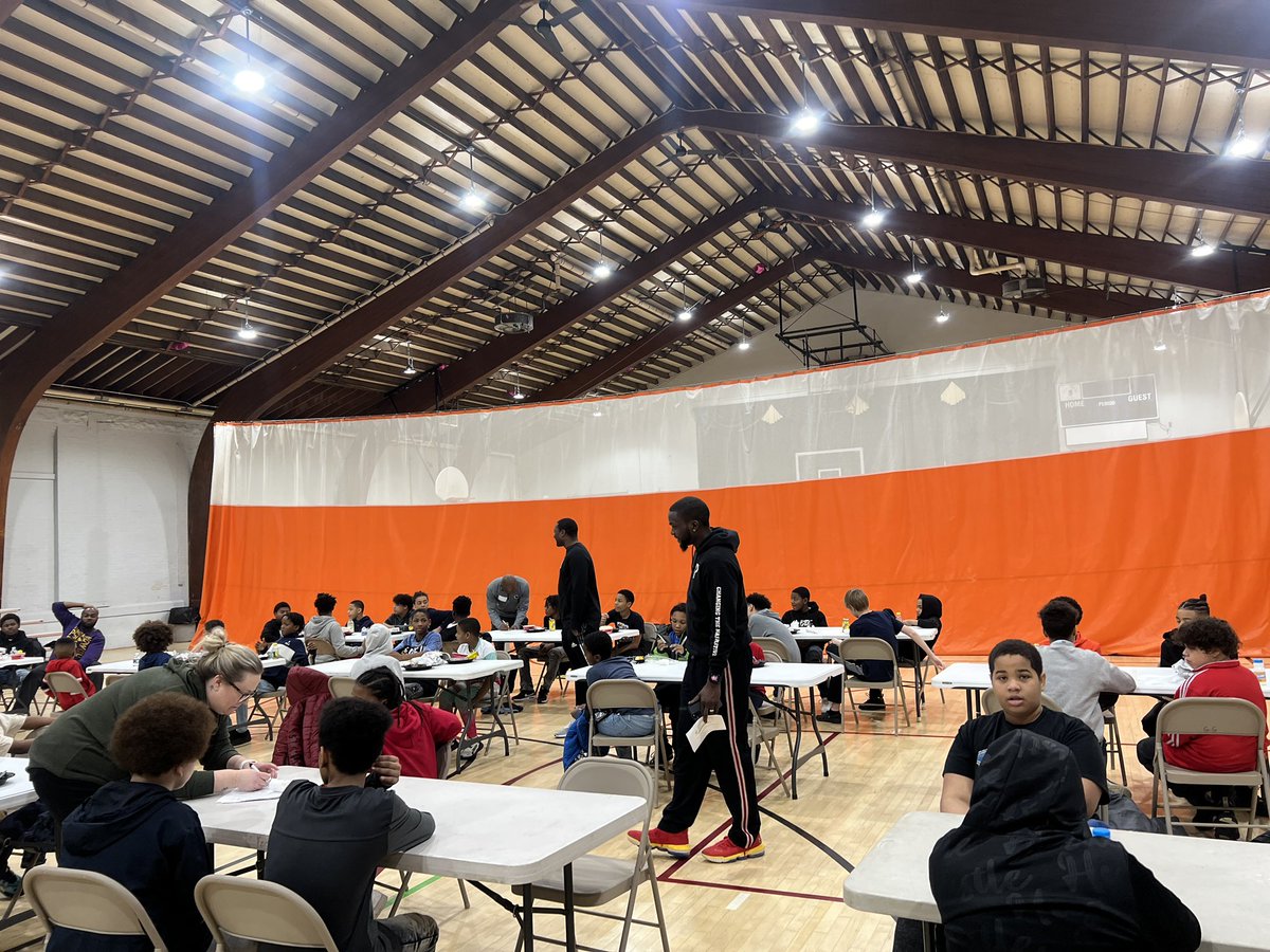 IAmTavonParker's tweet image. Community partners, grants, and donations are essential for nonprofits! Thank you to everyone that helped to make this possible!
•••
Remember, find a way to #GiveAnAdvantage!

#AdvantageProgram
#Mentorship
#Youth