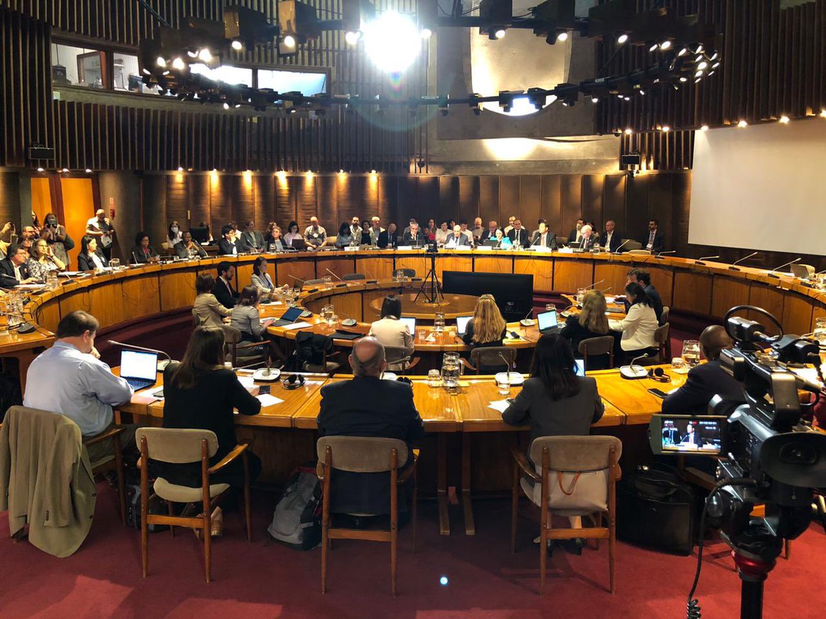 IOMchief's tweet photo. Migration is becoming much more relevant in the agenda of countries worldwide.

Today, I am in Santiago to attend the #IFMStats.

I trust this forum will advance sharing of practices and ideas to fill critical data gaps and ensure no migrant remains invisible. https://t.co/jfznDTuW5U