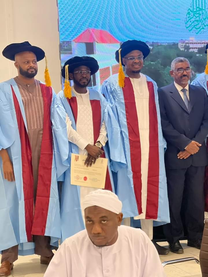 Shaabansharada's tweet photo. Alhamdulillah, All praise be to allah. Earlier together with other distinguished Nigerians, I have been honored with an honorary doctorate by the prestigious University of the Holy Quran and Taseel Sciences Sudan today in Abuja, Nigeria. #ADP2023 #KanoFirst #DanQaraminSauro🦟 https://t.co/Xg84bvx2vl