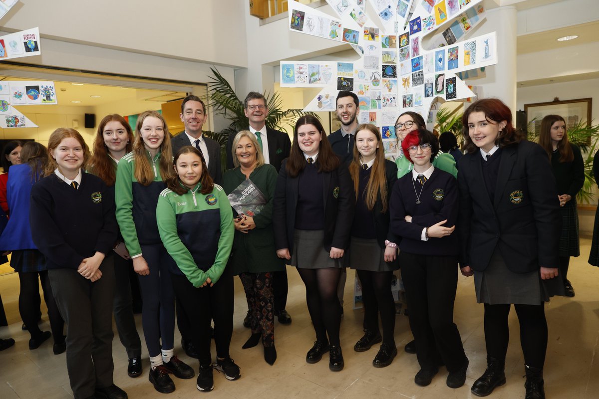 BritEmbDublin's tweet photo. Thanks to all the schools who joined us yesterday for our #ClimatePostcards launch event ✍️🏽

It was a pleasure to host @cranacollege, @ColaisteanEac, @_stgens and especially @StLouisDundalk who's art teacher @fergalkilk was a driving force behind the project 🇮🇪🇬🇧 https://t.co/iNZKTq96bU