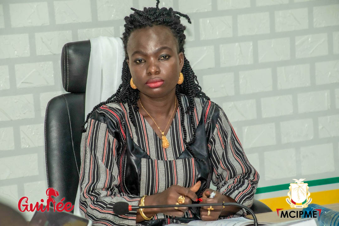 MipmeGuinee's tweet photo. #MCIPME🇬🇳
Tenue ce lundi 23 janvier du conseil de cabinet du @McipmeGuinee.
La ministre @LLouopou a signifié les objectifs à atteindre cette semaine dont la transmission du rapport annuel à la @PrimatureGN,des plans d’actions et le tableau de suivi des indicateurs de performance. https://t.co/gLmlWLmpS8