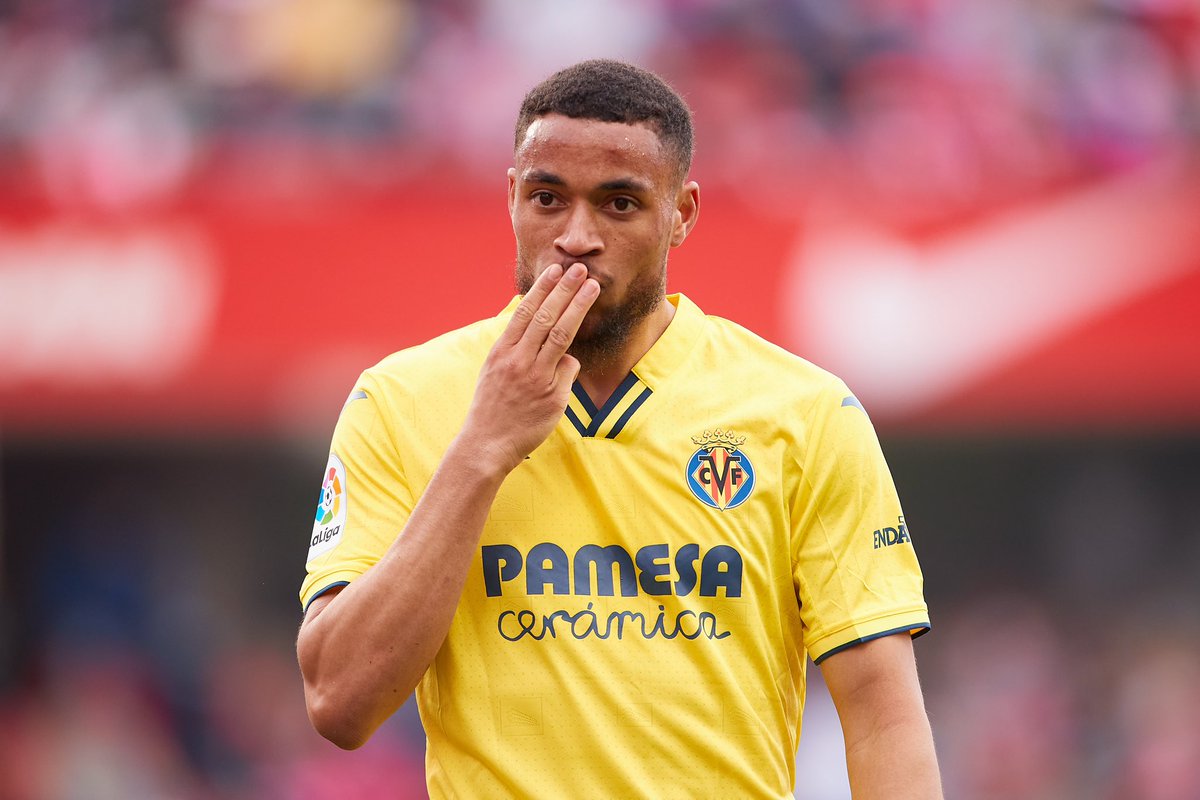 FabrizioRomano's tweet photo. Tottenham have offered loan deal for Danjuma, also discussing buy option clause — Spurs feel they can get it done and hijack the deal after Everton agreement. 🚨⚪️ #THFC

Danjuma, travelling to London — after medical and media done with Everton on Saturday/Sunday. https://t.co/C2PnIlGZHo