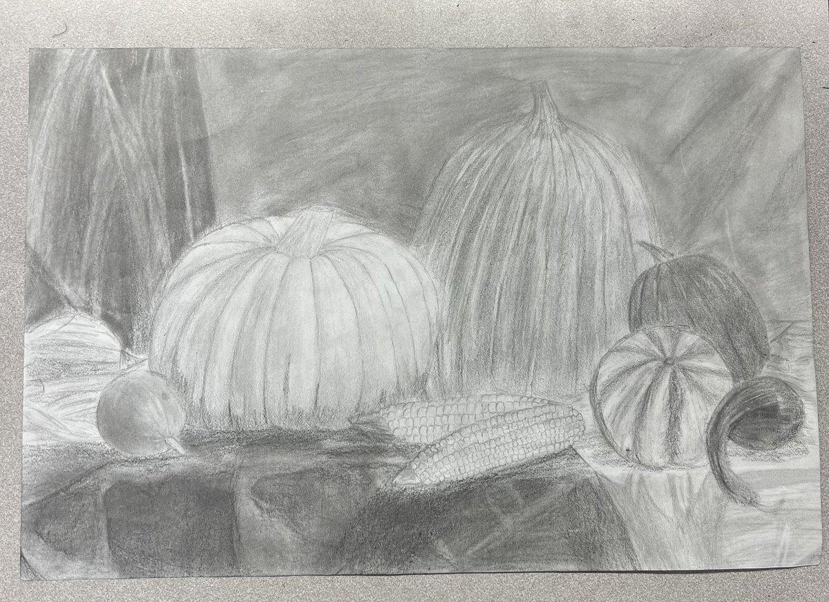 MrsAArtClass's tweet photo. 7th grade still life drawings https://t.co/6XjNYPzkY2
