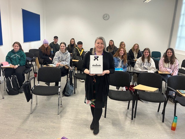 QUBPsych's tweet photo. Thank you to Aisling Doherty @amhNI for speaking about her experience supporting people with mental health difficulties at our #PlacementActionWeek.   If your organisation would like to be involved in our #PsychologyAtWork programme, get in touch @QUBPsych https://t.co/C6JdtDAlnq