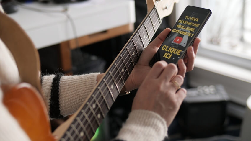 Une nouvelle page ! Cela fait des années qu'il n'y en a pas, alors on fête ça 🥳
guitare-improvisation.com/20-conseils-po…