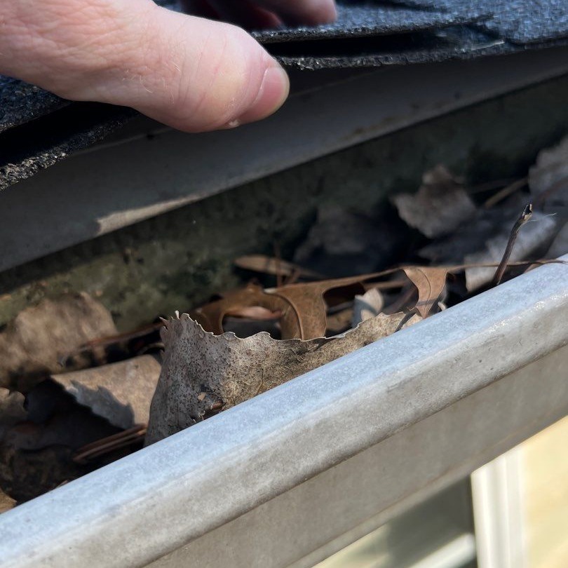 showmeroofs's tweet photo. When we inspect your roof, we make sure to go in depth to make sure we fix any issues that may arise. Progress photos help us do that. https://t.co/9iN5T651JT