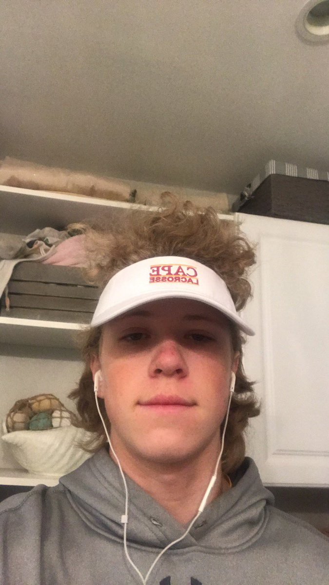 TiernanLathrop's tweet photo. If I get 11 likes I will bring this haircut back. Creds to @cadenlee69 https://t.co/dnboeOIsVP