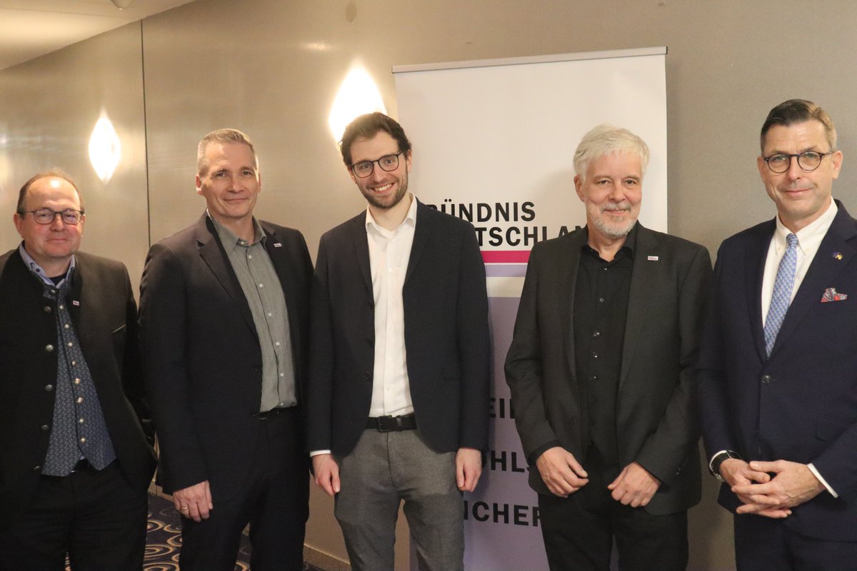 Carsten Schanz on Twitter "Vom Kreistag bis Europa 