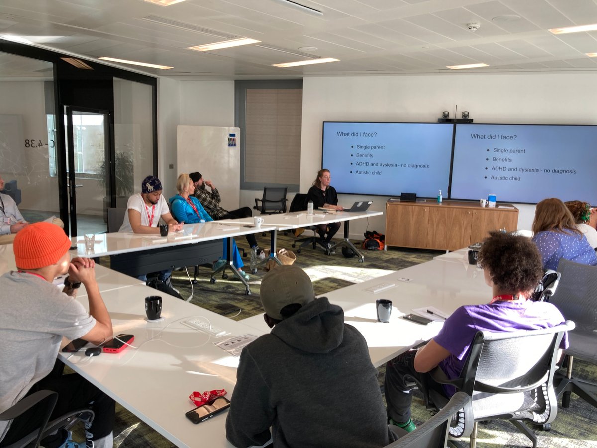 Grassroot_Comm's tweet photo. This is blowing young people's minds 🤯 GAP Entrepreneurship module with Blue O'Connor &amp; Susan Moore of School of Social Entrepreneurs. GAP shines a light on what is possible and supports young people to be the changes they want to see 🌟#youngpeoplematter #grassrootcommunities https://t.co/iBgH71DaUV