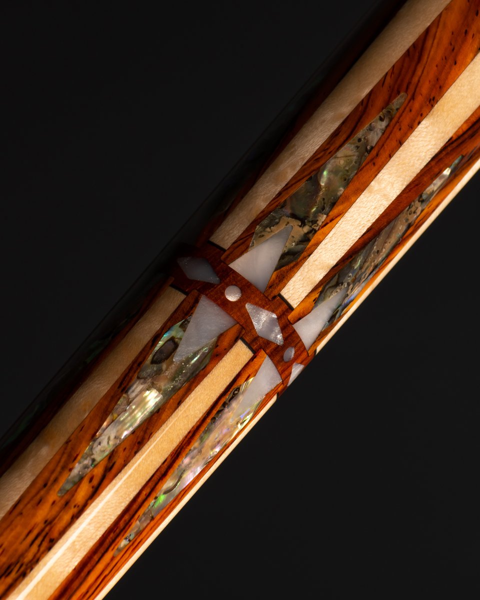 McDermottCue's tweet photo. Custom McDermott G605 cues featuring abalone, cocobolo, white pearl and purple juma dragon scale inlays 😲 https://t.co/5nDfxiLzFg