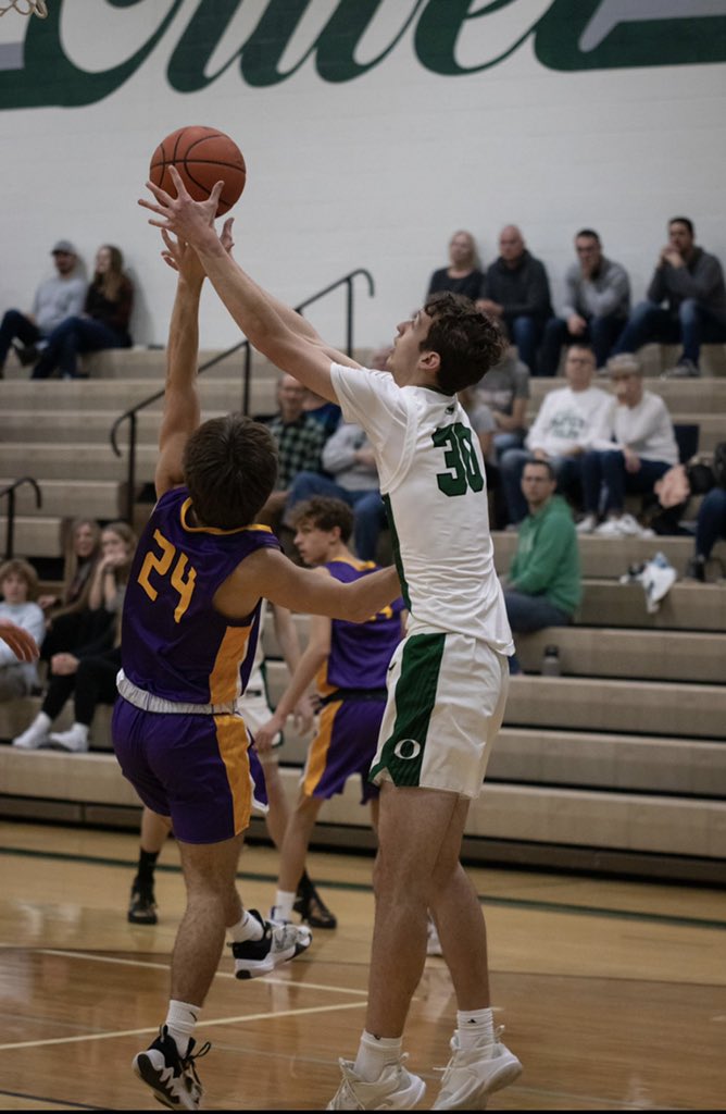 OlivetBoysHoop's tweet photo. It’s Game Day! 🏀

🆚️ @AthleticsLeslie 
⏰ JV @ 5:30 PM
⏰ Varsity @ 7:00 PM
📍Olivet High School
🎟 https://t.co/shNrnrmRja 
#OneMore

📺 💻 If you can’t attend, watch the livestream at https://t.co/VFj1z95Wi9. https://t.co/ML1ueySn5Z