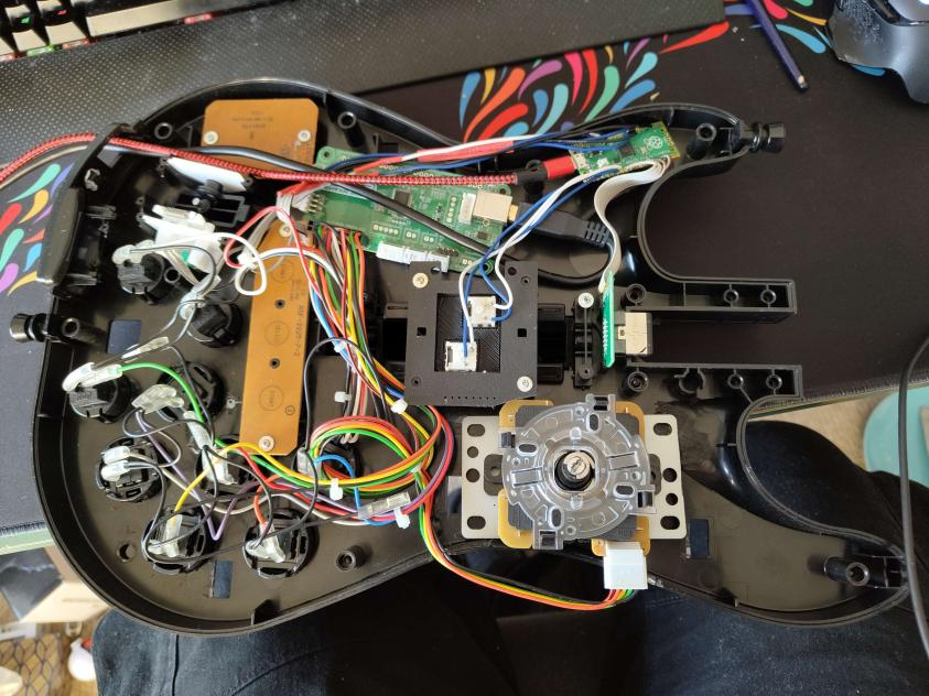 fireexitman's tweet image. HELLO. Have you ever wondered what my &quot;Agro&quot; Fight Guitar Stick looks like on the inside? Well wonder no more!