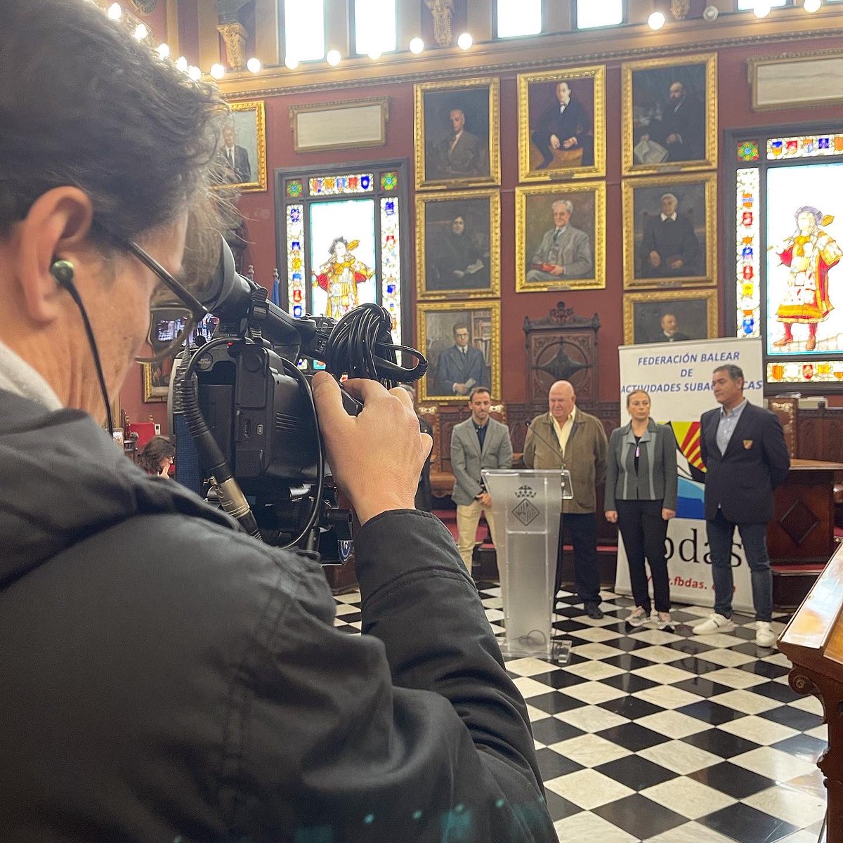 fbdasfbdas's tweet photo. https://t.co/POpxZXMNn7

⬆️⬆️⬆️⬆️ Así ha sido la presentación de la Semana Masters en el @ajuntpalma @IMEPalma 👏🏽👏🏽 https://t.co/kvCqmsdBYv