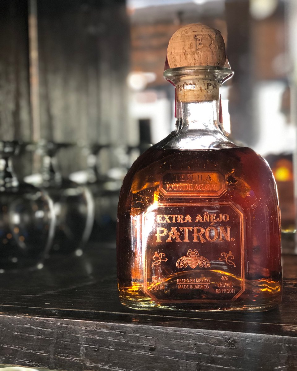 BakersfieldNash's tweet photo. It's 🌮Tuesday, our favorite day y'all! Tonight we have $3 tacos and $10 pours of Patron Extra Anejo. Stop in or make a reservation at https://t.co/FP3ZFq8LSa https://t.co/eqdq0m68mW