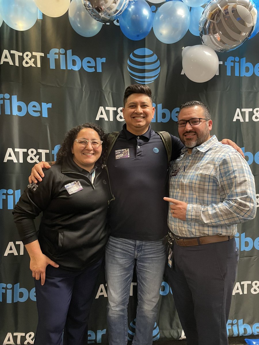 JayfromATT's tweet photo. A small recap of my @LifeAtATT in January! Everything from Awesome roadshows, early morning volunteering, and helping our AR partners learn new things about our company! I’m excited to continue to grow with @ATT! @EvetteGamboa @CarrizalesJudy @JoseTrevino2207 @STXspeaks https://t.co/8dAgdAIYse