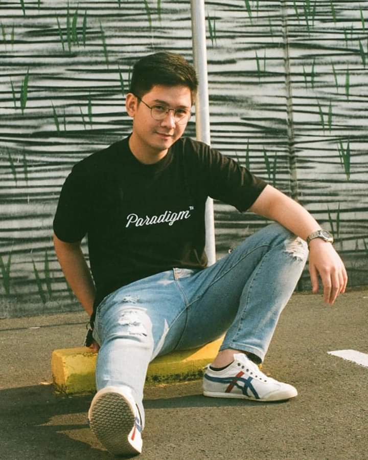 MaximCho2's tweet photo. He is still Guwapo and Baby-face looking like Joshua Dionisio https://t.co/DPYbUalkmG