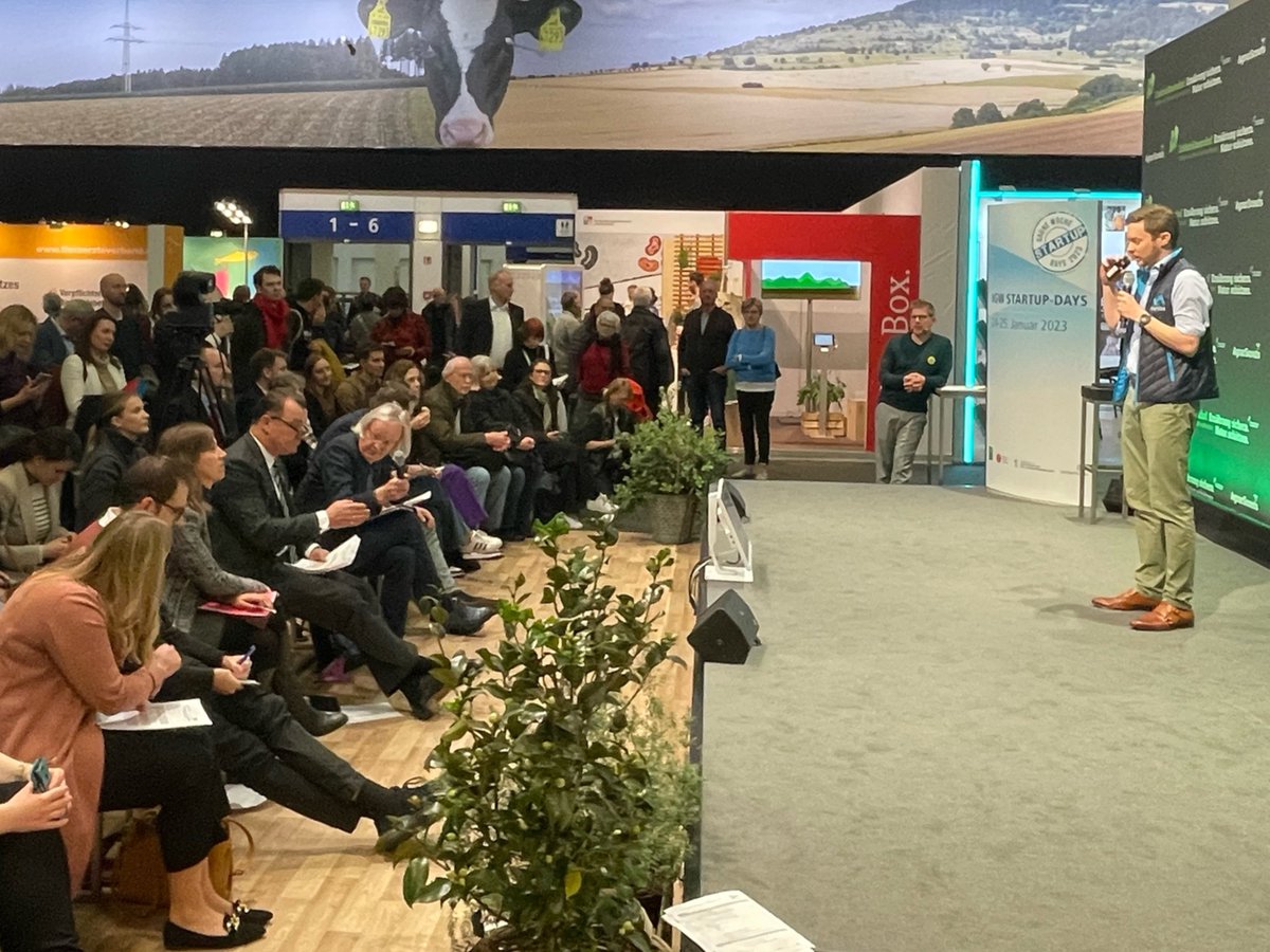ADVICE PARTNERS (@advice_partners) on Twitter photo Gerade ist <a href="/gruenewoche/">Grüne Woche</a> in Berlin und wir haben die Gelegenheit genutzt, um uns bei den #Startup-Days die Zukunft der #Agtech- und #Foodbranche anzuschauen!
Fünf junge Gründungen konnten sich in spannenden Pitches einer hochrangigen Jury präsentieren. Gerade ist <a href="/gruenewoche/">Grüne Woche</a> in Berlin und wir haben die Gelegenheit genutzt, um uns bei den #Startup-Days die Zukunft der #Agtech- und #Foodbranche anzuschauen!
Fünf junge Gründungen konnten sich in spannenden Pitches einer hochrangigen Jury präsentieren.