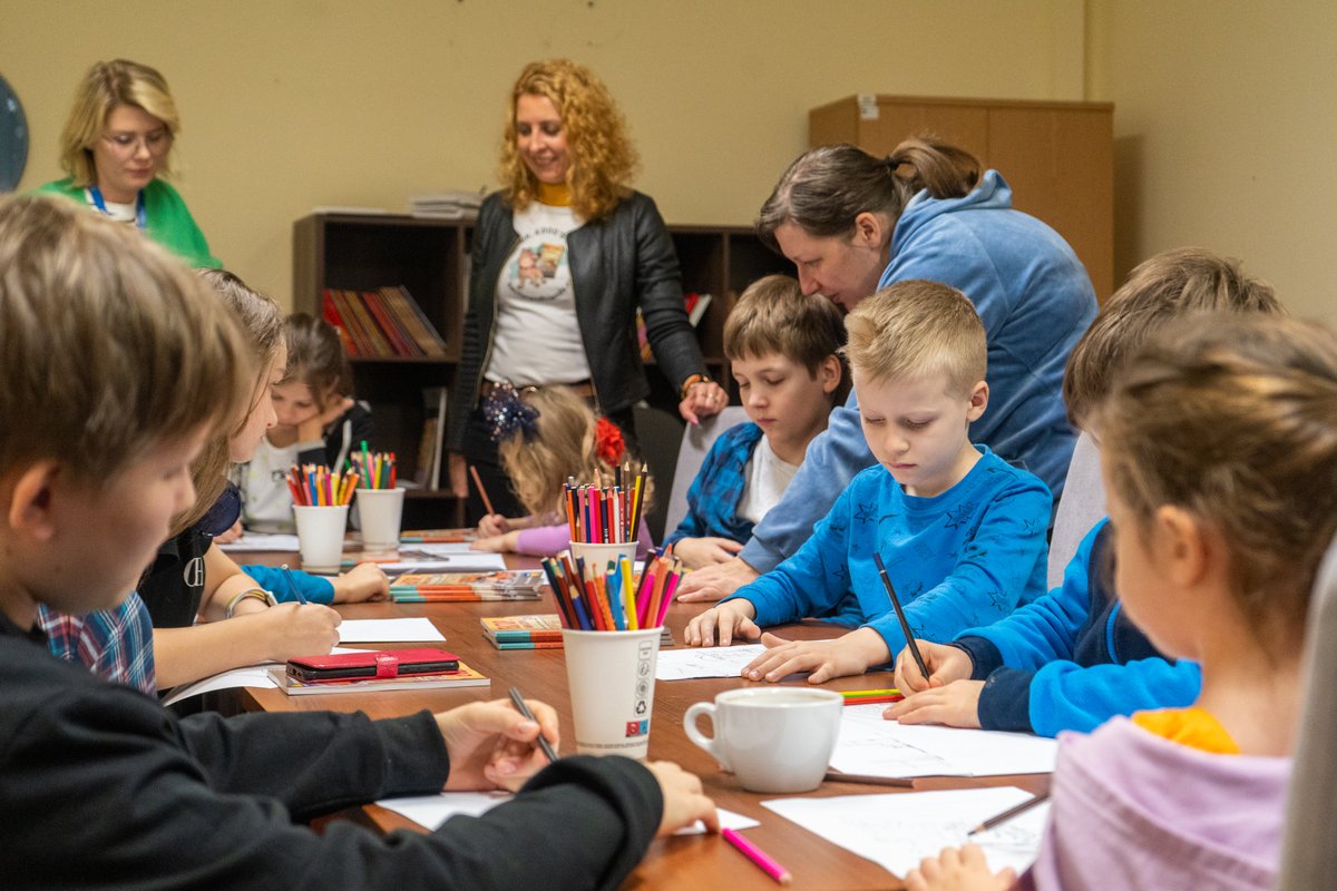 In 2022, IOM Poland provided Ukrainian women with English & Polish classes, & kids with lots of fun, educational activities. In 2023, we will continue to support education & #integration activities for those fleeing the war in #Ukraine. #EducationDay