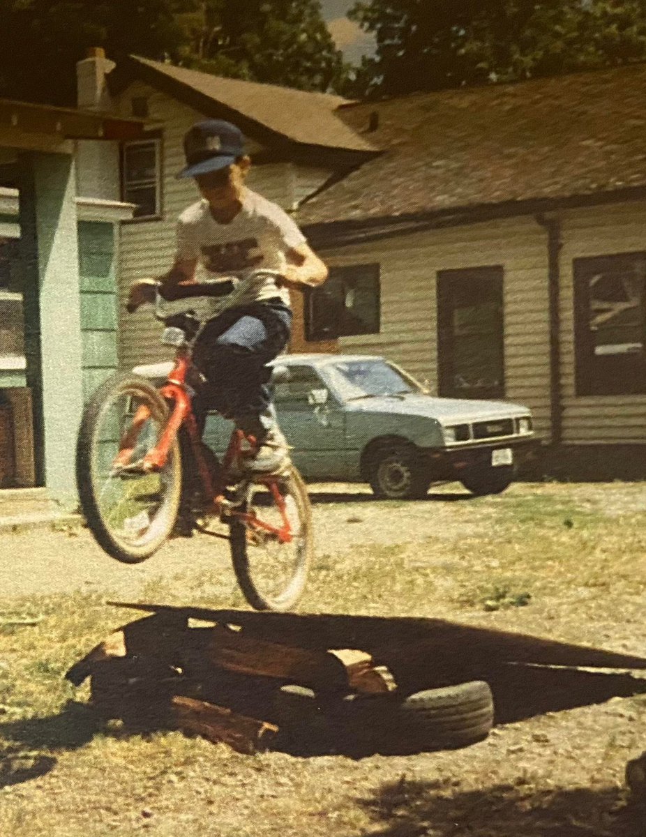 Super70sSports's tweet photo. Guarantee he made that jump at least 50 times that day, stopping only for a lunch that was high in sodium. https://t.co/TmAV2SrlxN