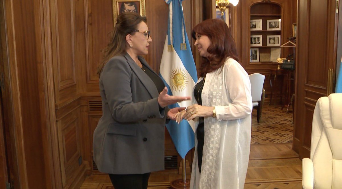 Fue un gusto <a href="/CFKArgentina/">Cristina Kirchner</a> compartir contigo recuerdos de nuestras luchas en resistencia y sentir en tus sensibles  expresiones al pueblo de Argentina 🇦🇷 que crece en tus ideales por la unidad latinoamericana.