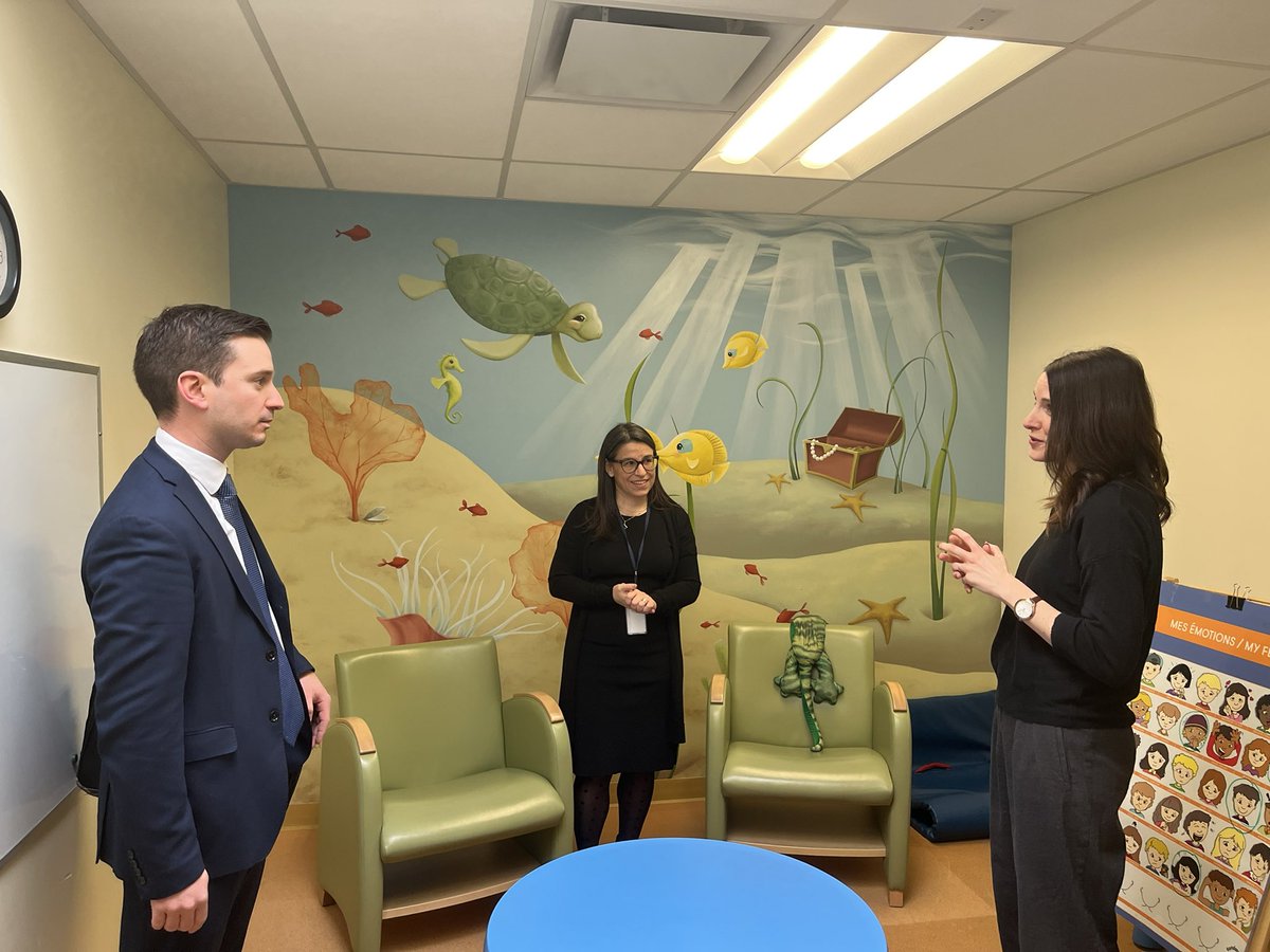 SJB_CAQ's tweet photo. J’ai visité la @FondationMV qui œuvre auprès des enfants et adolescents victimes de violence sexuelle en leur offrant tous les services dont ils ont besoin sous un même toit. La directrice Stéphanie Gareau et son équipe jouent un rôle essentiel. Merci de faire la différence! https://t.co/0lmxGJRhnz