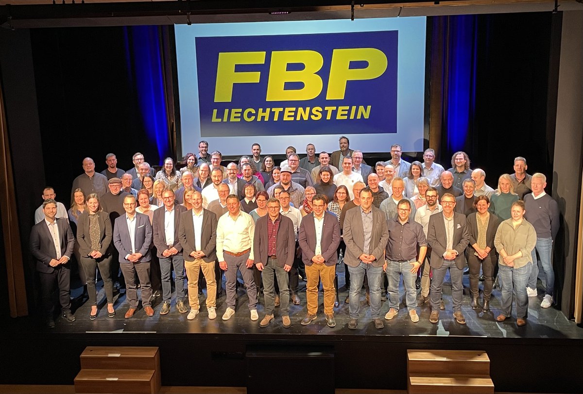 Die FBP hat anlässlich des Parteitags die Vorsteherkandidaten*Innen sowie die Gemeinderatskandidaten*Innen in einem vollen TAK und perfektem Ambiente 
vorgestellt. 
#FBP #Bürgerpartei #Liechtenstein #GRWahlen2023
