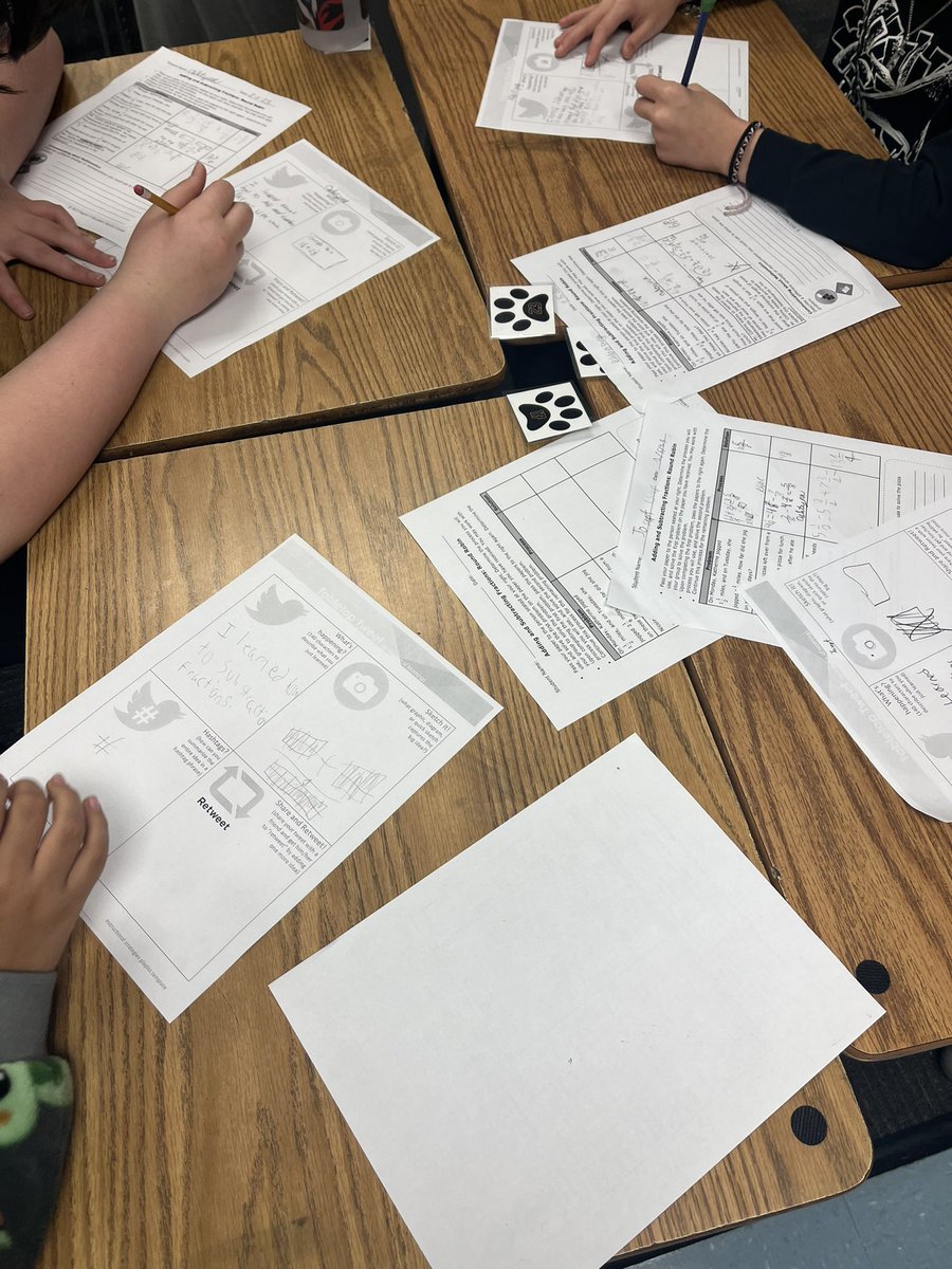 EducatorSpence's tweet image. Check it out @KISDMathSquad! 5th grade math students at NRES enjoyed communicating their understanding with this @lead4ward strategy! 

#MathKISDMonthlyChallenge #NRESGrows