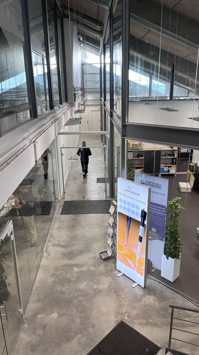 WDellisanti's tweet image. In Aarhus for the @UnisenseDenmark #microsensors workshop. Lots of fun and discussion about in-situ application, microprofiles, incubations, and much more 🤩
@medcorp_msca @MSCActions